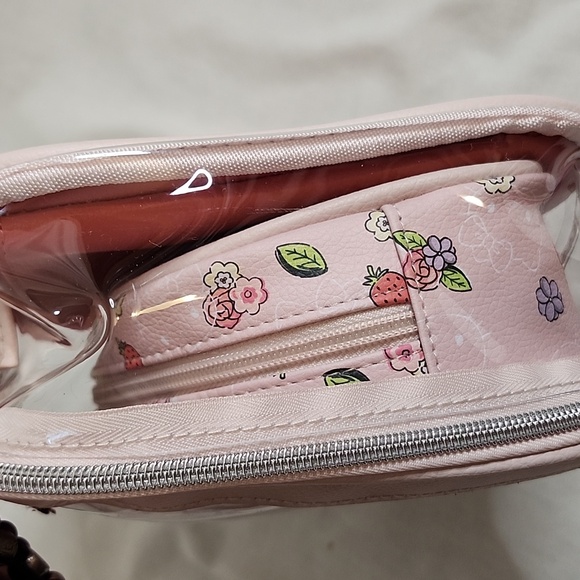 Hello Kitty & Friends X Primark 3pc Set & Matching Wild Fable Scrunchies - Picture 10 of 16